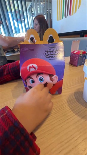 ¡CORRE! 🏃‍♂️ Ya llegaron los juguetes de Mario Galaxy a McDonald's