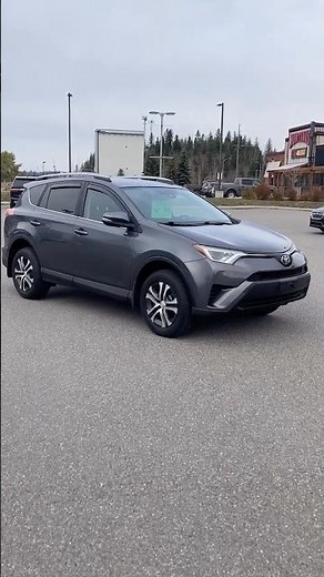 F0282 2017 Toyota RAV4 LE