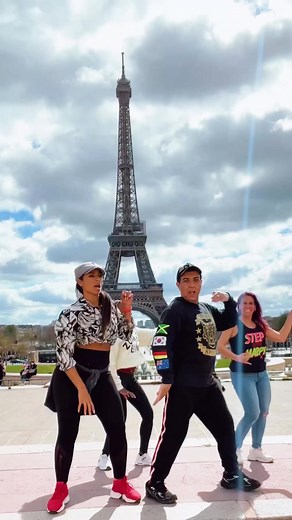 Straight off the plane to dancing at the Eiffel Tower! I’m actually a shy person and very averse to dancing in public, but when I’m with a super fun group of people, I can get brave! Plus I truly enjoyed seeing some of the tourists dancing along with us! Let’s be honest, everyone loves to dance! There’s nothing quite like moving our bodies to music to lift our spirits, and the world needs a whole lot more of that right now! @riccoesteban @vicky_martinez_zumba @sunny_gweny #zumba #dance #fitness 