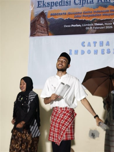 Perian Culture Festival Sebagai bentuk menghargai budaya Indonesia BERCHATA 6 Desa Perian mengadakan acara Perian Culture Festival, memberikan suguhan budaya dari seluruh Indonesia, hiburan masyarakat, dan untuk closing ceremony untuk pengabdian kami di Desa Perian. Acara berjalan Meriah dan dihadiri masyarakat desa Perian yang sangat antusias. Terima kasih Desa Perian, Lombok Timur #bercahtha6 #lombok #volunteering