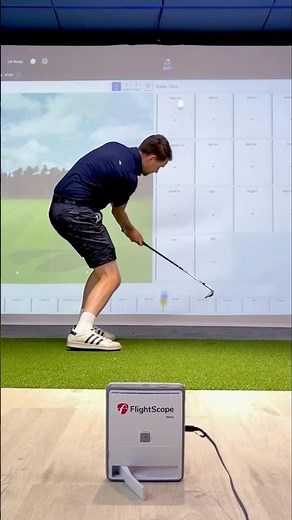 Trick Shots with the Flightscope Mevo Gen 2!🏌️‍♂️🤯 #golftrickshot #mevogen2 #golfsimulator #golfgear