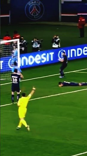 Ronaldo's Greatest Goals: Score Big with These Soccer Skills!