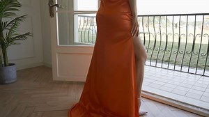 Just like an orange  #hebeos2022 #promdress #prom2022 #prom Shop Now: https://bit.ly/3FR7NsQ | Hebeos | Facebook