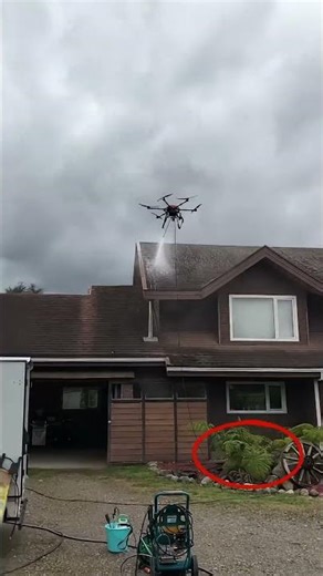 Professional Cleaning Drone Solution for Buildings and Solar Panels High Efficiency