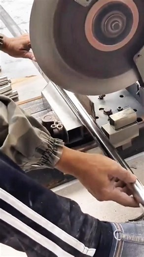 Cutting a Metal Rod Using a Bench Grinder Cutting Wheel #shorts