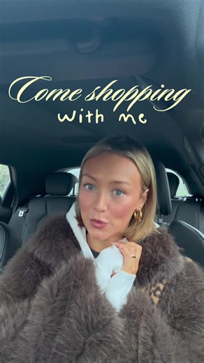 Stylish Boots for Mini Holiday Outfits