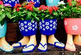 Pictures of Flower Pot With Flip Flop Feet