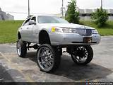 Pictures of Lincoln Town Car On 24 Inch Rims