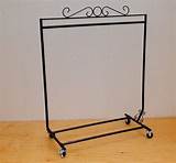 Pictures of Boutique Style Clothing Racks