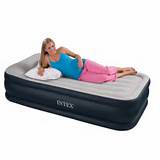 Images of Deluxe Airbed With Built-in Electric Pump