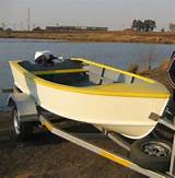 Small Boat Dealers Photos
