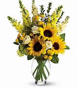 Images of Flower Arrangements Using Sunflowers