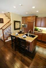 Light Wood Kitchen Cabinets With Dark Wood Floors Pictures
