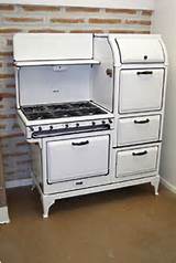 Pictures of Magic Chef Gas Stoves