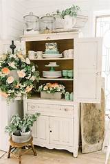 Decorating Hutch Ideas Pictures