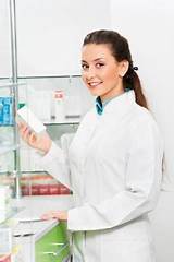 What Can A Pharmacy Technician Do Pictures