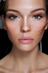 Images of Hot Makeup Trends