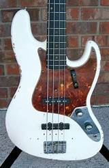 Pictures of Cheap Fender Bass Guitars