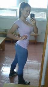 Girl In Yoga Pants Pictures