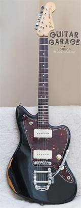 Pictures of Jazzmaster Style Guitars