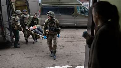 Ukranian forces battle Russians
