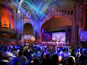 New Looks At Brooklyn S Glorious Paramount Theater Curbed Ny