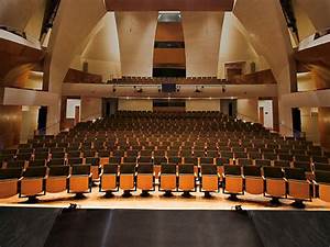 The Broad Stage Theater In Santa Los Angeles