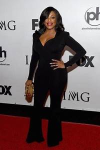 Niecy Nash Height Weight Shoe Size