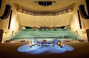 Tonight We Welcome Back The Great Lyle Ruth Eckerd Hall