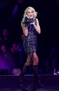 Celebrities Trands Carrie Underwood Performs At The Storyteller Tour