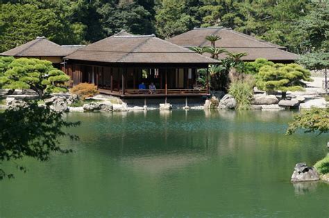 Kolam Renang di Jepang