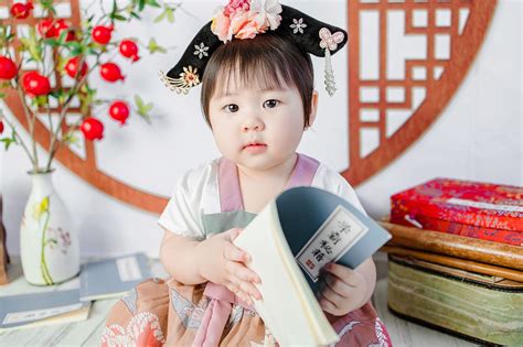 Gambar Aiko bayi perempuan jepang
