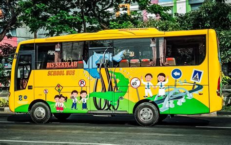 Transportasi sekolah indonesia