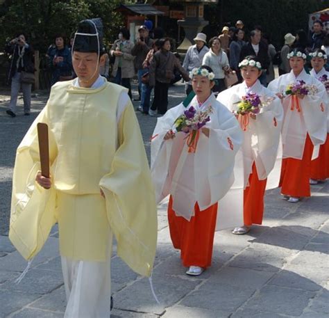 Japanese religious funeral