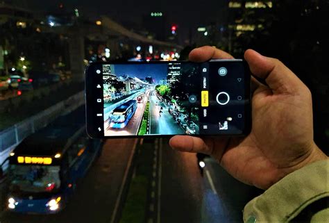 Mode Malam di Aplikasi Kamera Terang di Malam Hari
