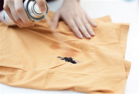 Penghapus untuk Menghilangkan Noda Tinta pada Baju