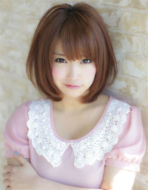 Short Bob Haircut Wanita Jepang
