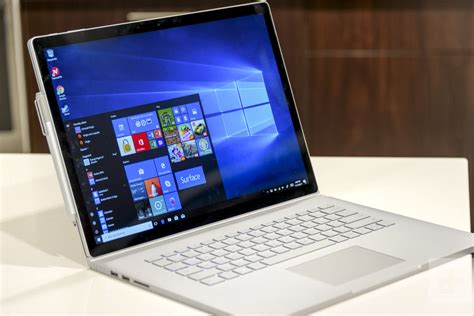 Surface Book 2 dengan layar 15 inci