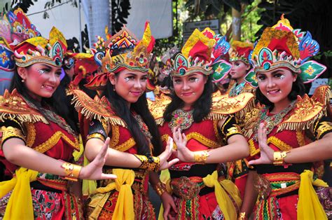 Indonesian Culture Traditions