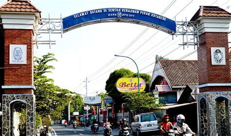 Kerajinan Perak and Tembaga Yogyakarta