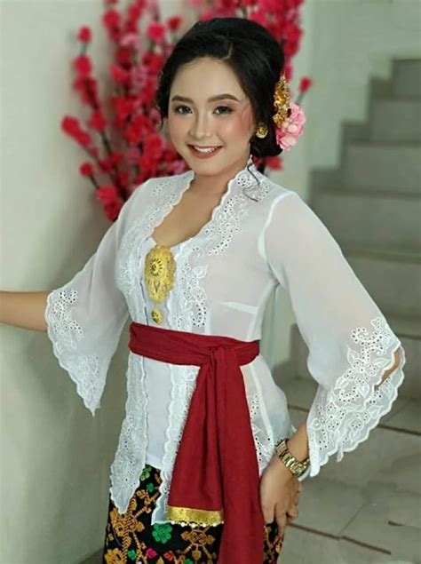 Traditional Indonesian Outfit