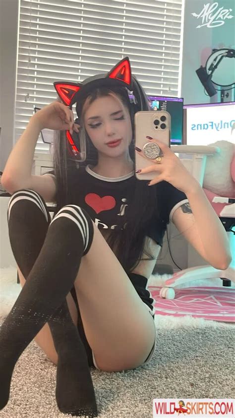 OnlyFans content preview on domain