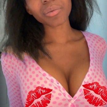 OnlyFans content preview on domain