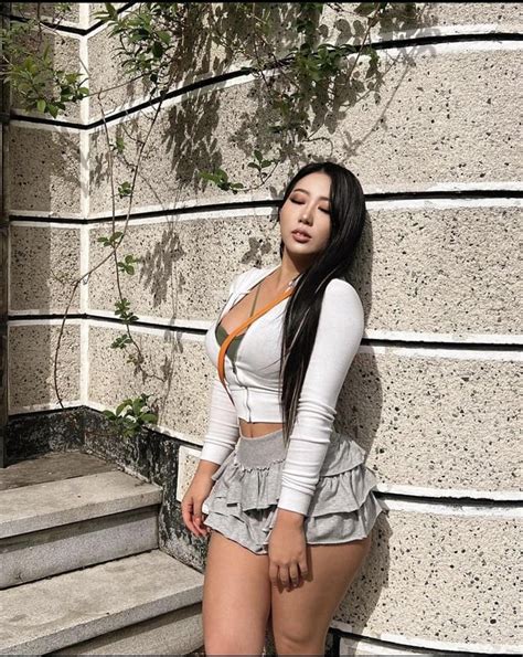 Asian thick onlyfan free Telegram preview