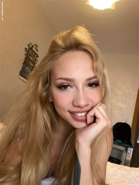 Blonde_sophie2 sex nude video Telegram channel preview