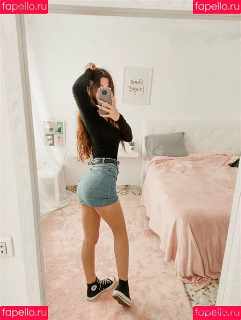 Cris_reall onlyfans flashes nude Telegram channel preview