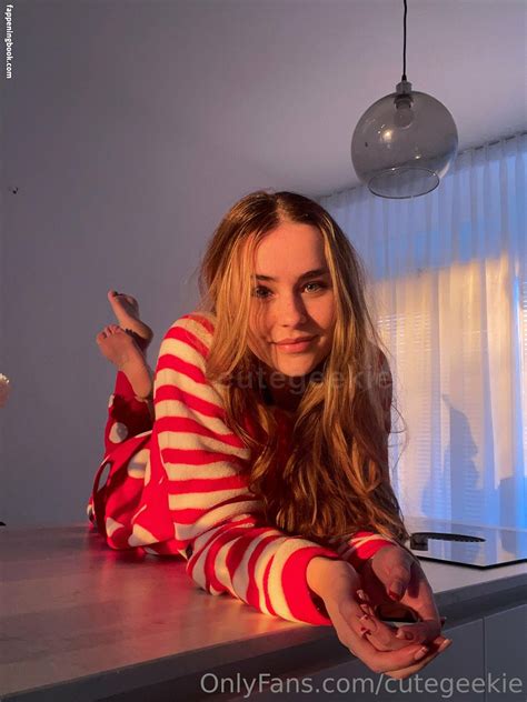 Cutegeekie fucked mega leaked Telegram channel preview