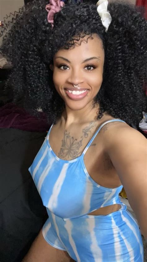 Destyni.xo onlyfans leam porn Telegram channel preview