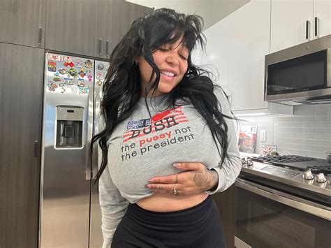 Emily chree big tits Telegram channel preview
