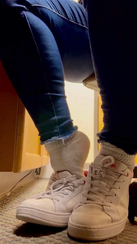 Ennie cutie toes nude set leaked Telegram channel preview